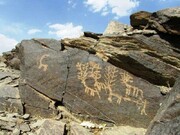 در ارتفاعات جنوب مشهد سنگ نگاره‌های باستانی کشف شد