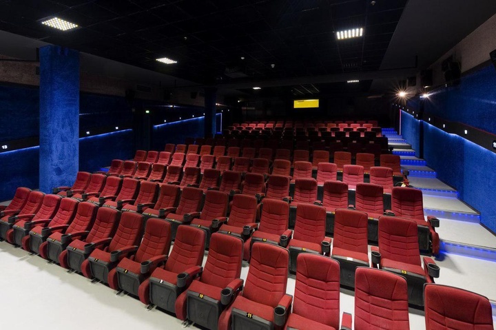 قیمت بلیت سینماها به صورت دائمی شناور می‌شود