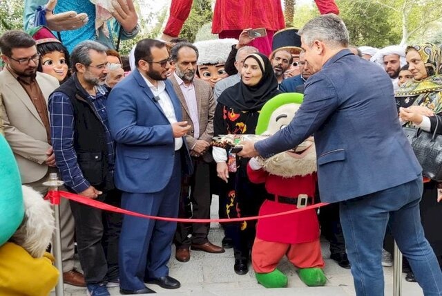 برپایی نمایشگاه صنایع دستی در کاخ گلستان
