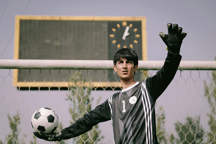 روایت زندگی فوتبالیست مشهور ایرانی راهی فرانسه شد